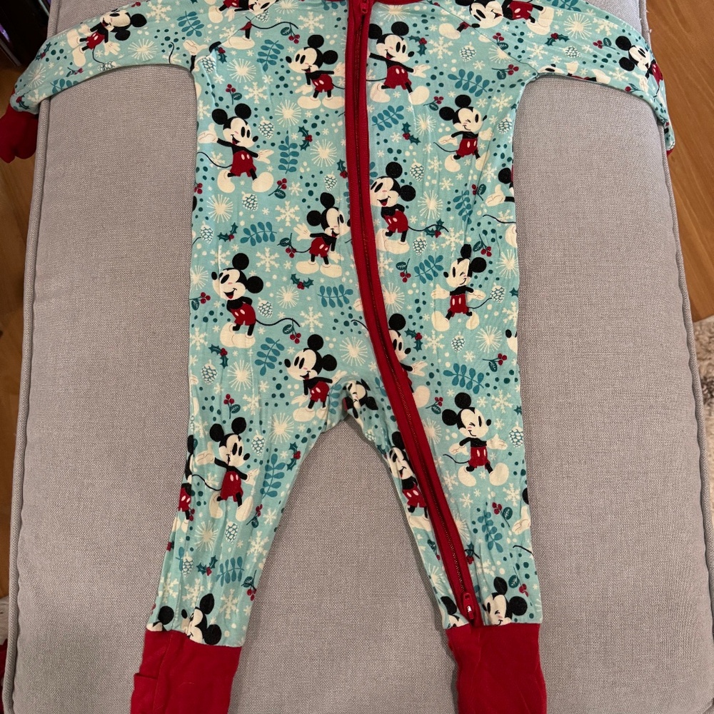 HTF Mickey Christmas Little Sleepies Zippy 3-6mo